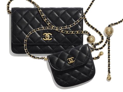 chanel waist bag 2018 review|chanel waist bag 2020.